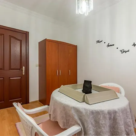 Pleasant With Private Pool Surrounded By Nature In Lägenhet Antalya