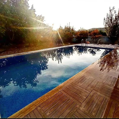 Pleasant With Private Pool Surrounded By Nature In Lägenhet *
