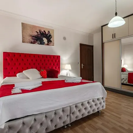公寓 Pleasant With Private Pool Surrounded By Nature In *
